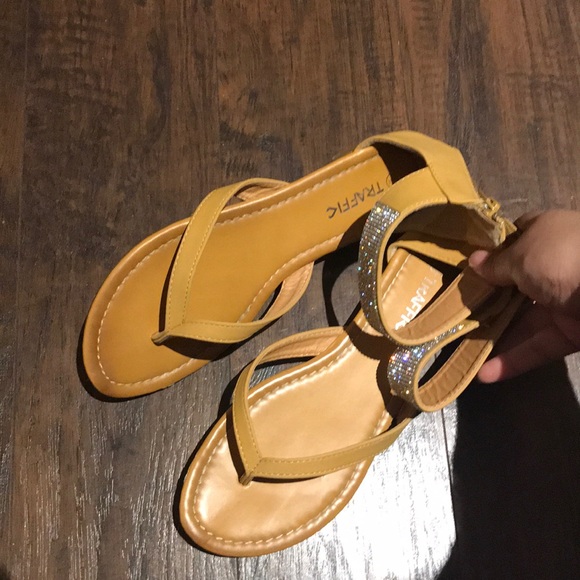 Sandals - Picture 3 of 3